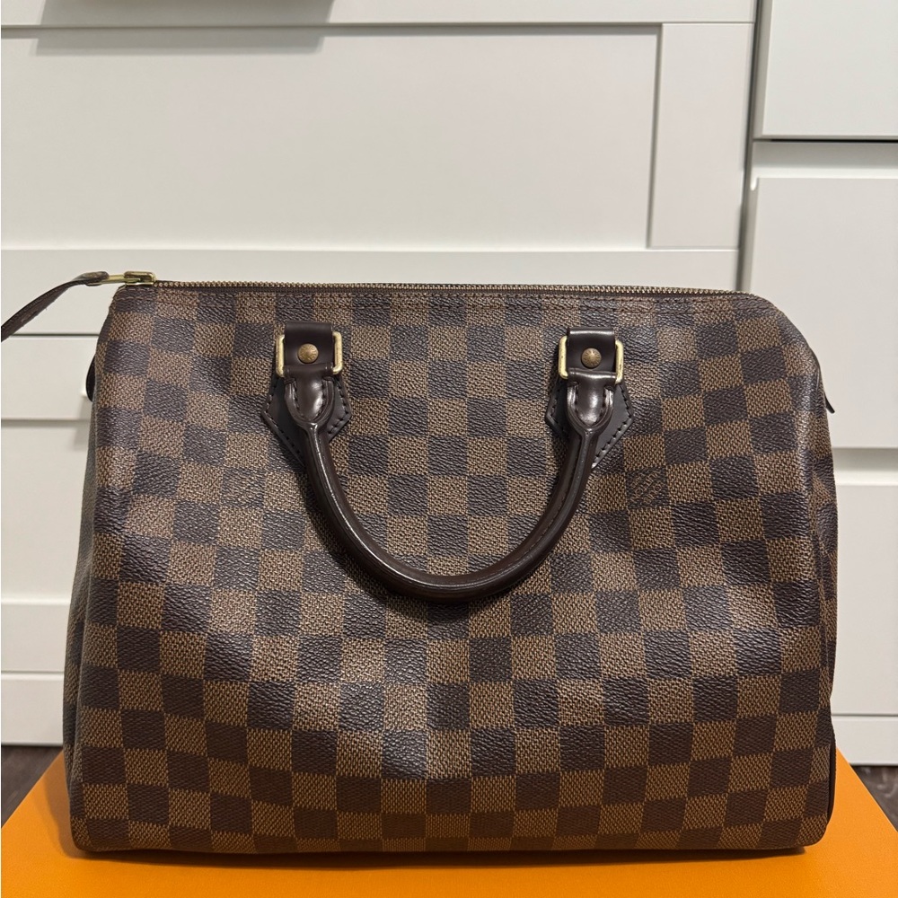 Louis Vuitton Damier Ebene Speedy 30 - Picture 2 of 16
